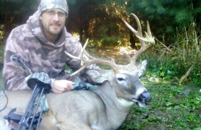 archery mature buck success