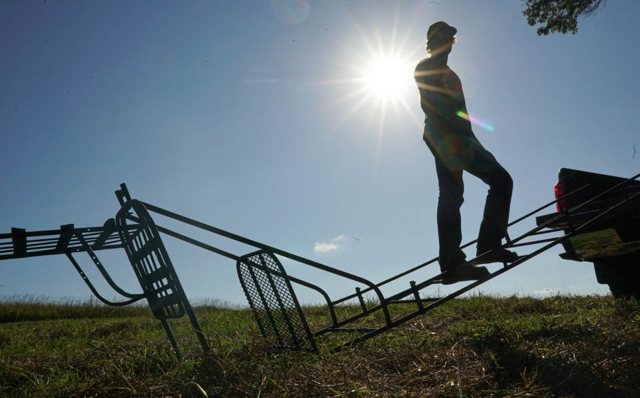 ladder stand setup